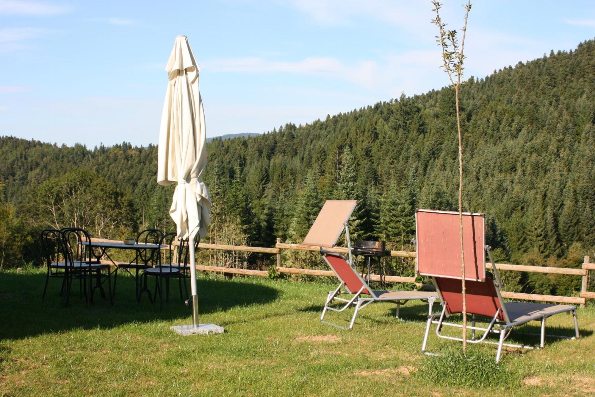Yourtes En Terrasse Bonneval Kültér fotó