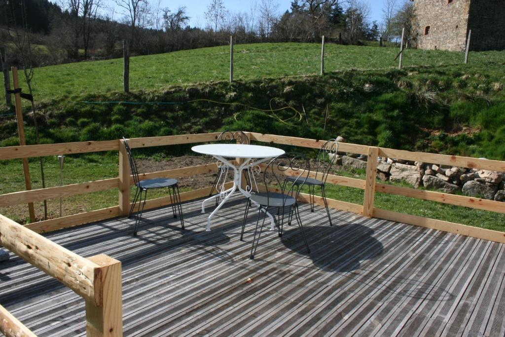 Yourtes En Terrasse Bonneval Szoba fotó